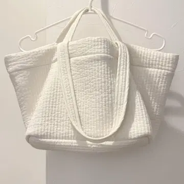 비오는날 정원 아이보리