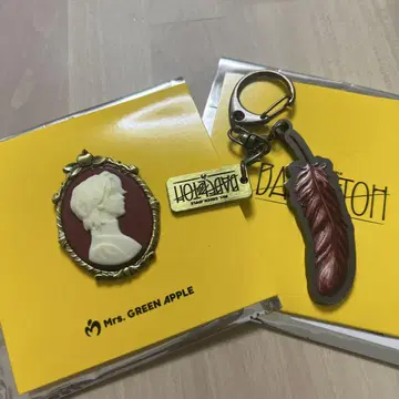 미세스 바벨탑 오오모리 모토키 세트! 카메오 핀즈 키링