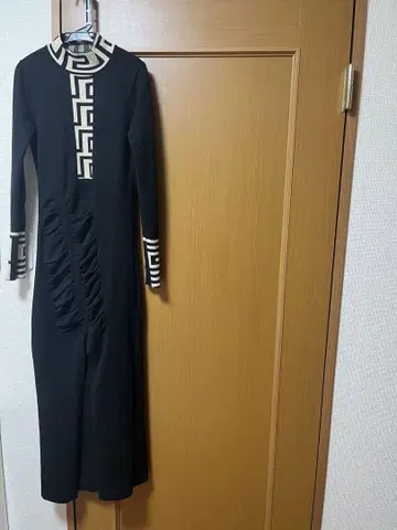 기하학 패턴 니트 롱 원피스