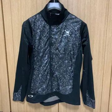 Oakley 카모플라쥬 패턴 풀집업 재킷