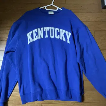 Champion KENTUCKY 맨투맨