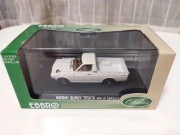 EBBRO 닛산 써니 트럭 화이트 1:43