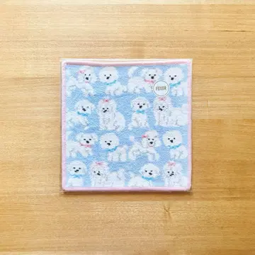러브러리 바이 페이 손수건