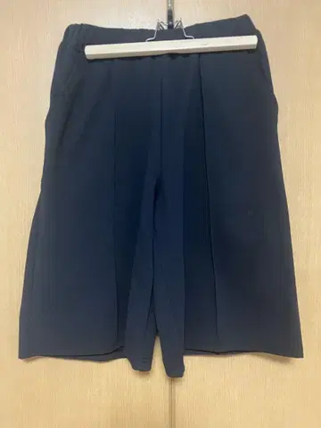 FLORANT 블랙 숏팬츠 34
