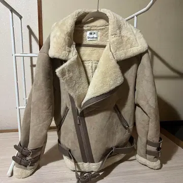 무스탕 코트 베이지