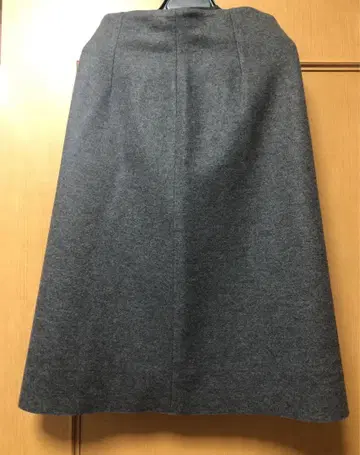 새상품급 투모로우랜드 BAllsey 울 스커트