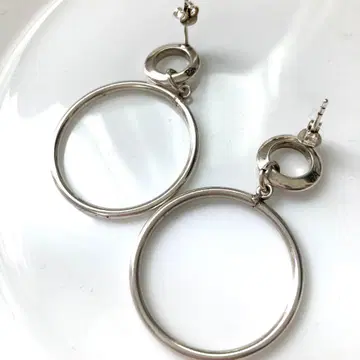 필립 오디베일 링 귀걸이 실버 컬러 양쪽 귀용