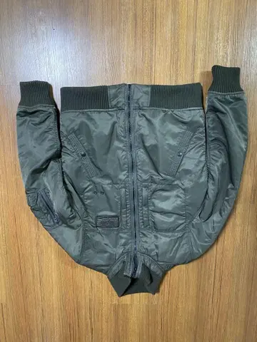 ALPHA INDUSTRIES 밀리터리 자켓 올리브 그린