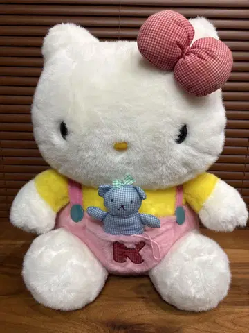 새상품 특대형 새상품급 헬로키티 봉제 인형