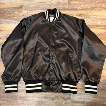 새상품급 바시티 자켓 M 스포츠 마스터 UAW 굿 레귤러 구제 의류