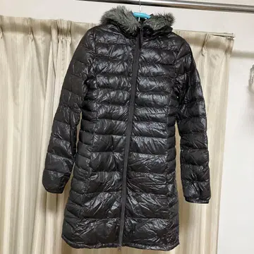 UNIQLO 프리미엄 다운 울트라 라이트 다운 코트 브라운 M 사이즈