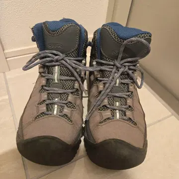 KEEN 등산화 여성용 25cm