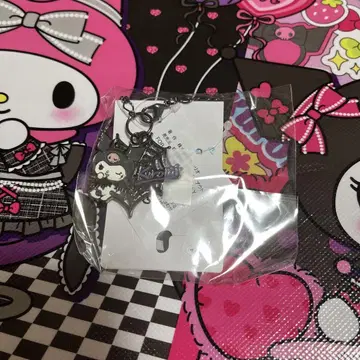 쿠로미 키링 참 아베일 산리오