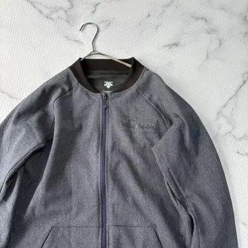 새상품급 DESCENTE 데상트 노카라 집업 자켓