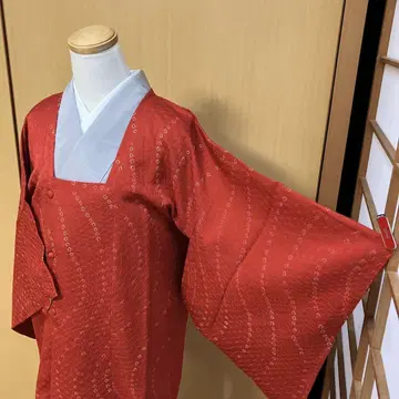 도행 코트 순수 실크 벽돌색 아사노하 무늬와 시보리