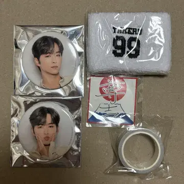 INI XQUARE 캡슐 토이 masterpiece 캔뱃지