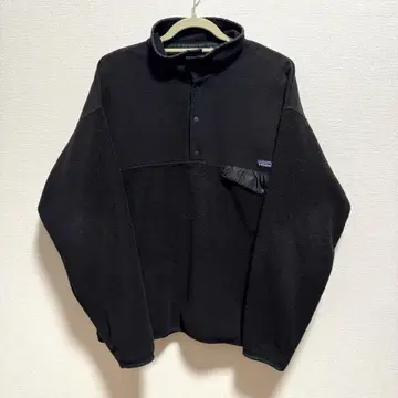 patagonia 플리스 스냅T 올블랙