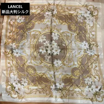 Lancel 꽃무늬 실크 스카프 대형 106cm x 102cm