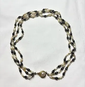 블랙 화이트 펄 3연 목걸이