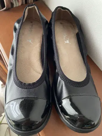 랙랙 공중 부양 펌프스 바이컬러 블랙