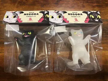 화묘 괴수 네고라 코나츠야 소프트 비닐 화이트 블랙 NEGORA 2점
