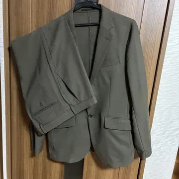 GU 셋업 카키 올리브 그린