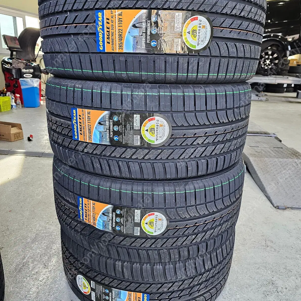 굿이어 이글 어시메트릭 SUV 올시즌 285/40-22 신품 타이어 #Q822인치타이어,#285/40-22,#Q8타이어 on  Bunjang Global Site.