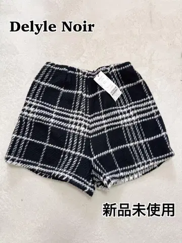 Delyle Noir 체크 무늬 숏팬츠