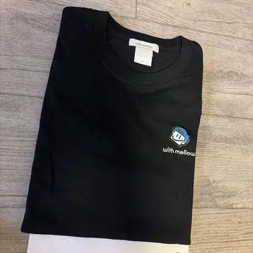 새상품 with mellow 커스터마이즈 와펜 T셔츠 블랙 L EXAM