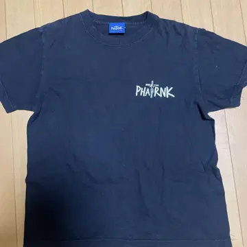 PHARNK 블랙 반팔 티셔츠