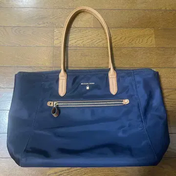 MICHAEL KORS 네이비 토트백