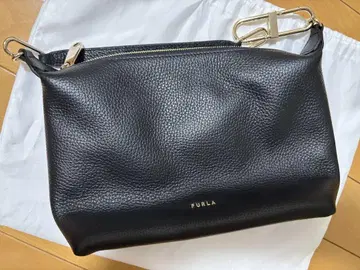 FURLA 블랙 숄더백