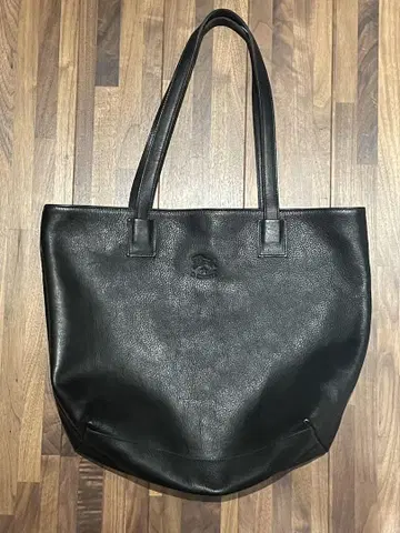 IL BISONTE 일비종떼 로고 가죽 토트백 A4 수납 가능