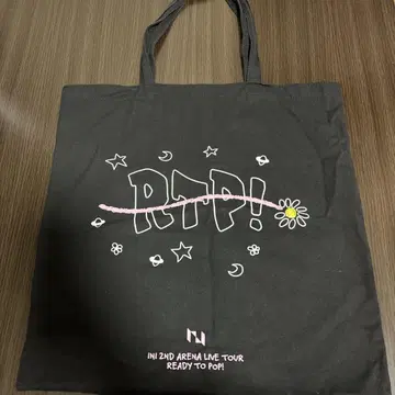 INI READY TO POP! 토트백