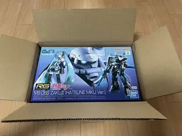 새상품 RG 1/144 MS-06S 자쿠 II 하츠네 미쿠 Ver.
