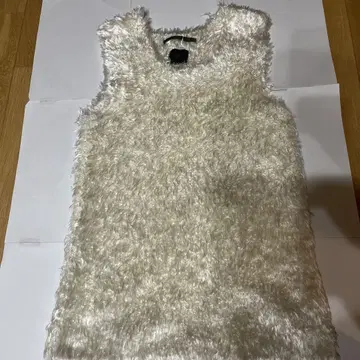 ato 화이트 퍼 베스트 슬리브리스