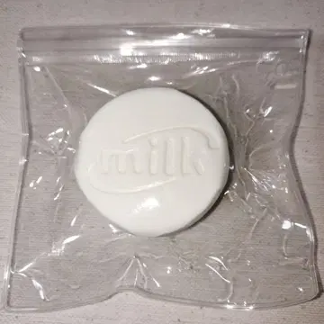 milk 로고 스퀴즈