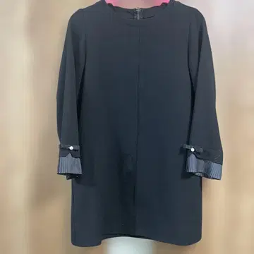 블랙 리본 포함 긴팔 A라인 튜닉