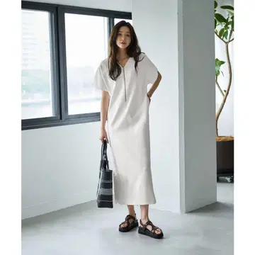 프론트 지퍼 티셔츠 원피스 스타일 델리