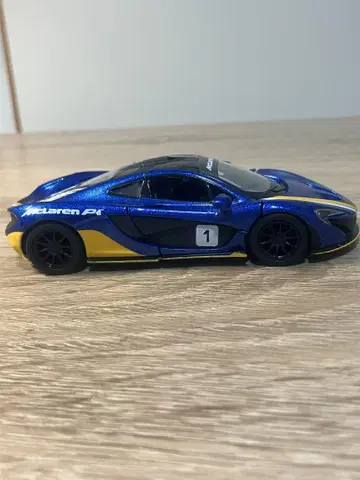 McLaren P1 미니카 파랑과 노랑