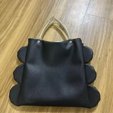 블랙 핸드백 펄 핸들