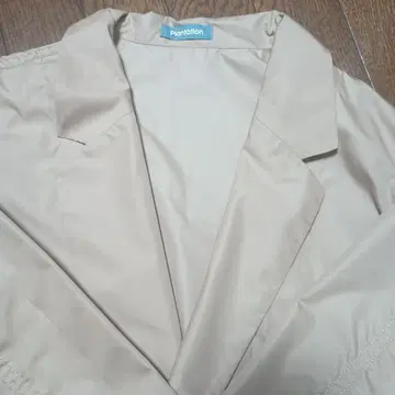 Plantation 베이지 트렌치코트