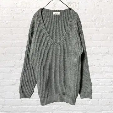 11526 AKTE V넥 니트 스웨터 그레이 튜닉 구제 의류