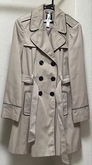 PRIMARK 베이지 트렌치코트 블랙 파이핑