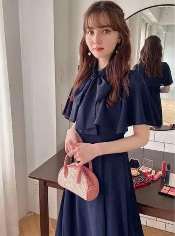 GRL 보타이 포함 폴라 케이프 플레어 원피스 L 사이즈 네이비