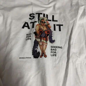 GRIND LONDON STILL AT IT TEE L 사이즈