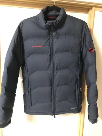 마무트 엑세론 다운 자켓 아시아 L 사이즈 네이비 여성용