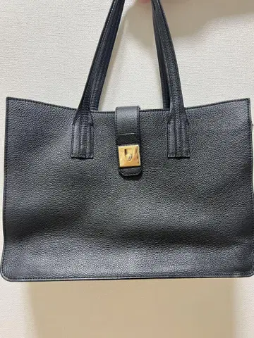 블랙 가죽 토트백