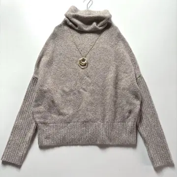 [ 새상품급 ] akane 아카네 터틀넥 니트 풀오버 베이지