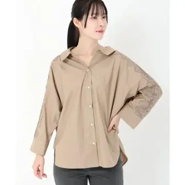에이미 브로드 레이스 블라우스 스트로베리 필드 셔츠